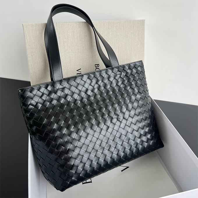 bottega veneta large zip intrecciato leather tote bag #786666